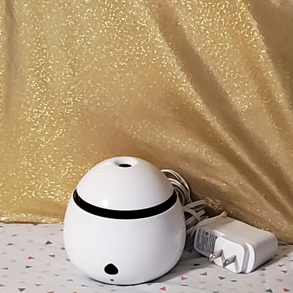 Mainstays  Ultrasonic Aroma Diffuser